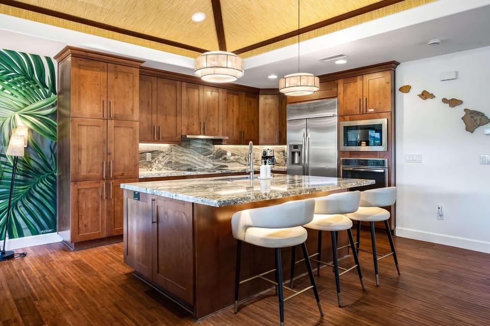 Luxury Villa Designer updates HI Gem Kings House in Puako