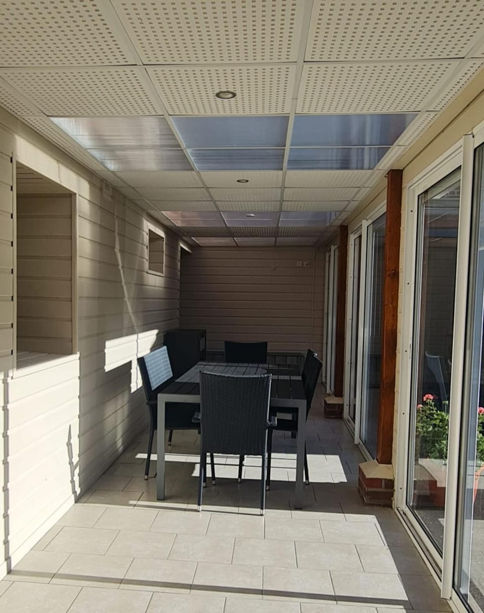 Location gîte 8 à 13 personnes, mer à 450m House in Ault