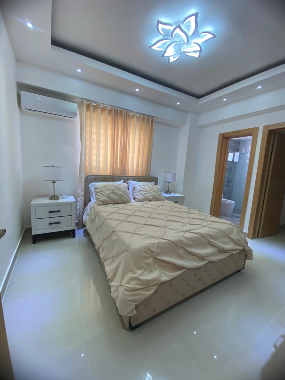 Apartamento Amueblado, Ubicación privilegiada en la Autopista San Isidro, cerca de todo lo que necesitas Apartment in Santo Domingo Este