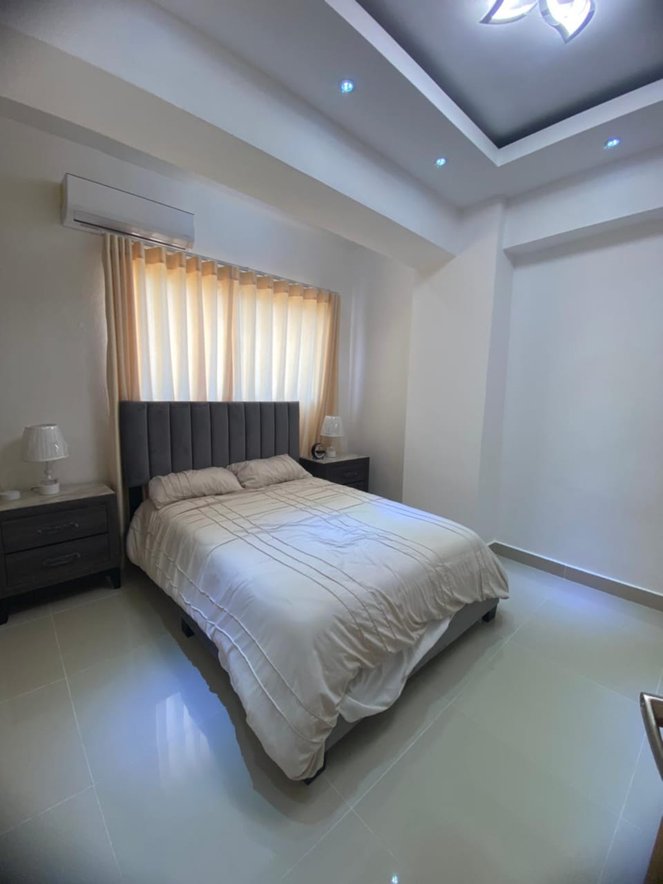 Apartamento Amueblado, Ubicación privilegiada en la Autopista San Isidro, cerca de todo lo que necesitas Apartment in Santo Domingo Este