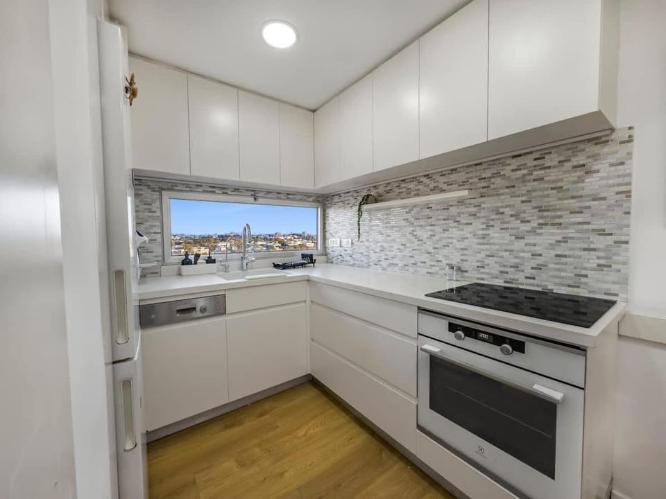 Sea Glass Suite - Mamak & Shelter Apartment in Herzliya
