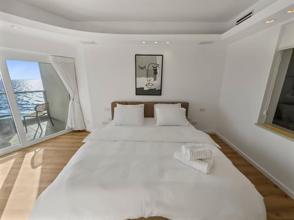 The Sharon Grand Horizon Suite - Mamak & Shelter Apartment in Herzliya