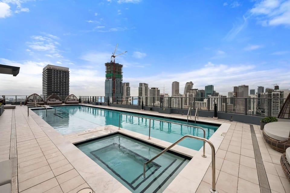 Pool view, Swimming pool