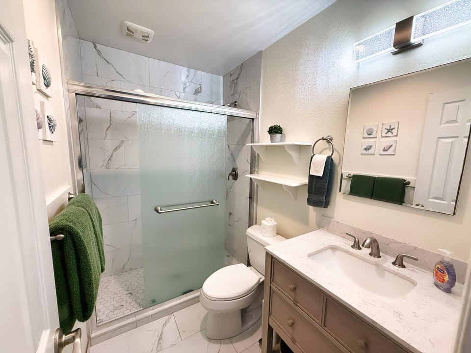 Hale Kai at Kona Isle Apartment in Holualoa