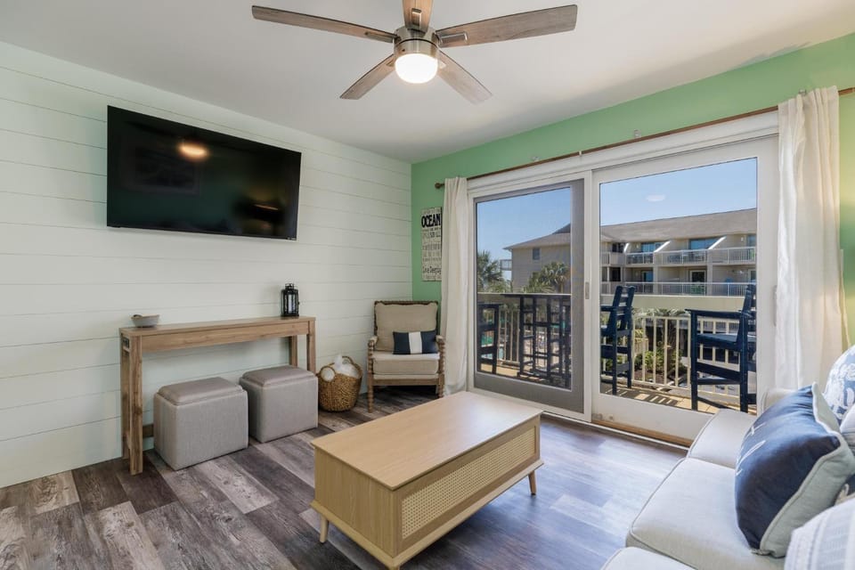 231 Breakers Villa in Coligny Beach