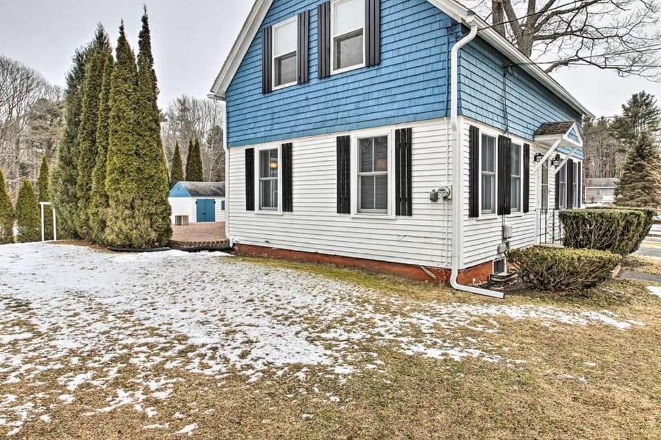 Relaxing Getaway Near Everything Apartment in Kennebunkport