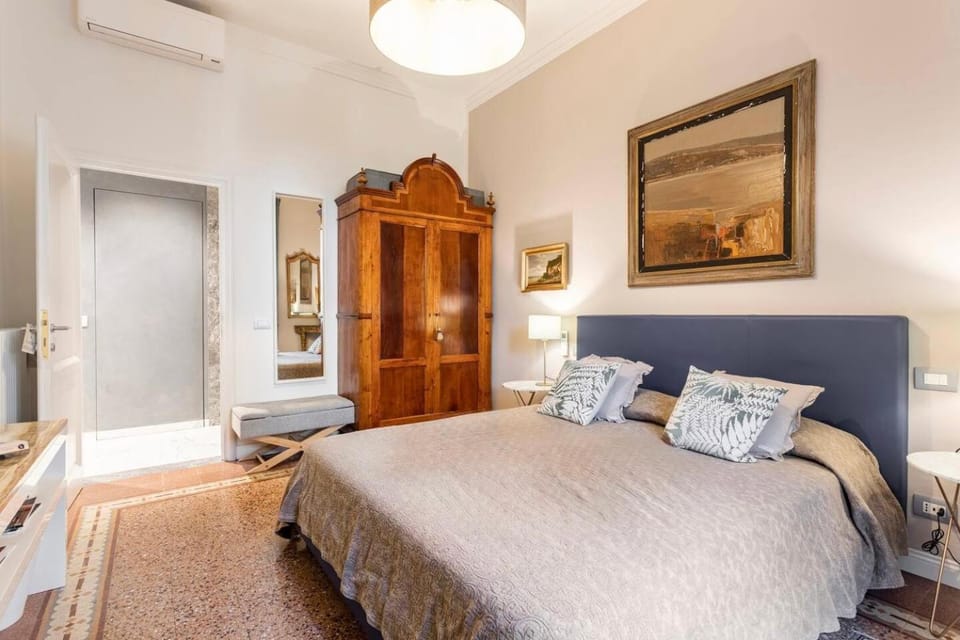 Mercuryhouse - Adults Only Bed and Breakfast in Florence