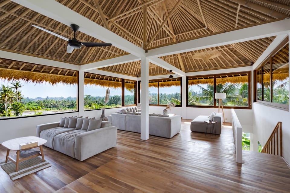 Communal lounge/ TV room, Living room