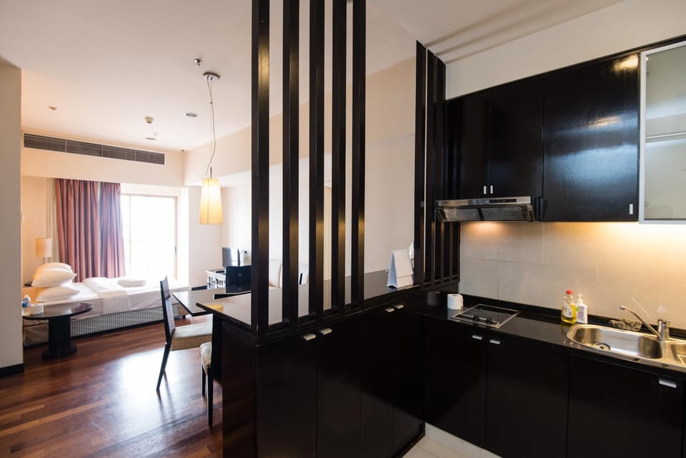 Bed, Kitchen or kitchenette