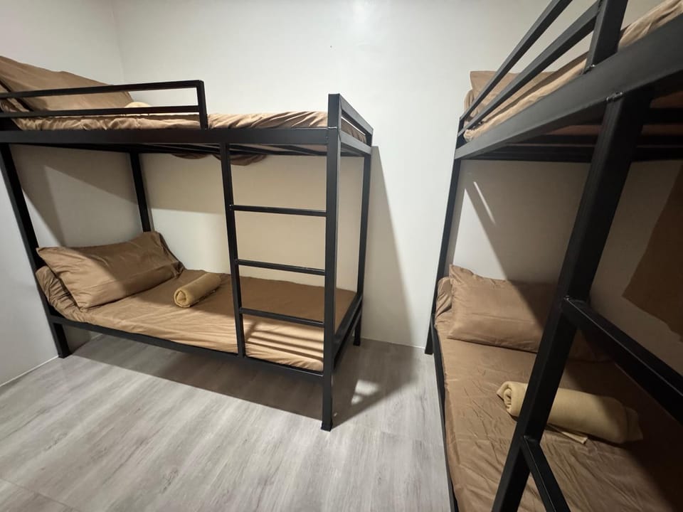 Southsea Staycation- 6 pax Resort in Nasugbu