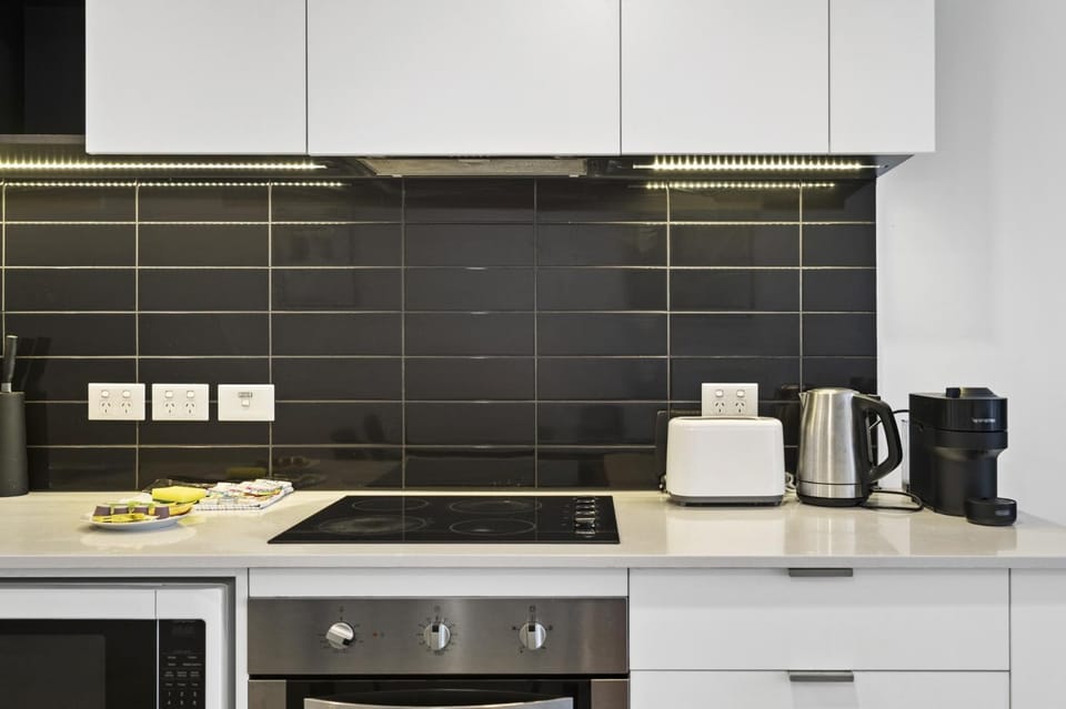 1BR Docklands with Walk to Marvel Stadium & Balcony Apartment in Melbourne