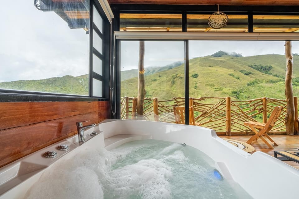 Hot Tub, Mountain view, Mountain view, Area and facilities, Bath