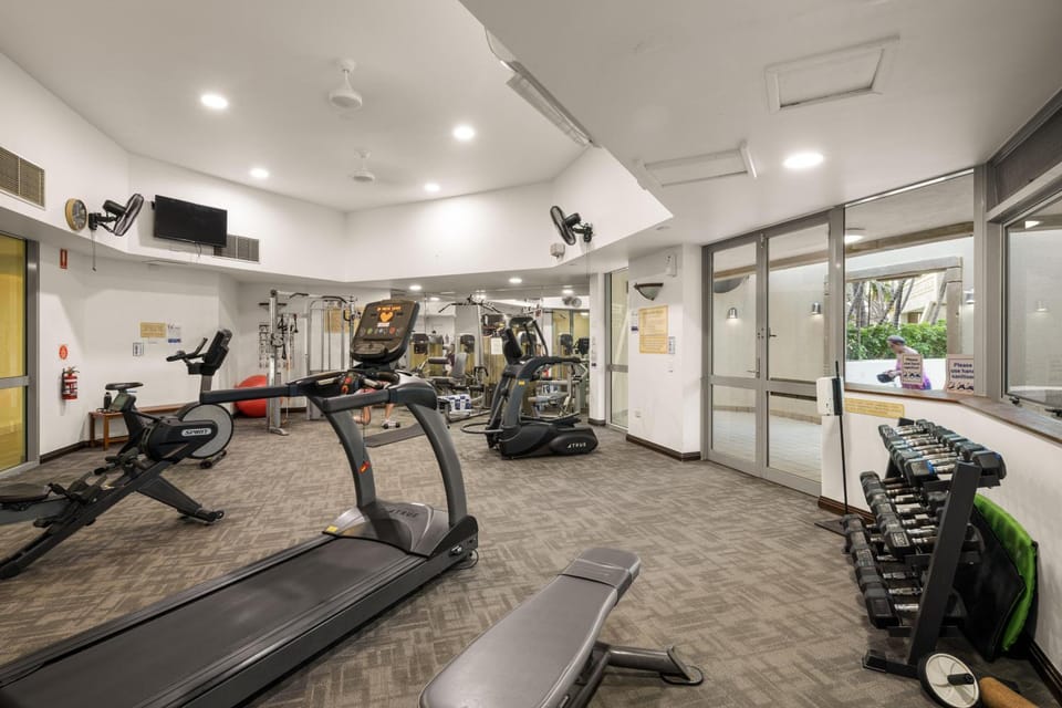 Sun City - Private Apartments Hosted by Coastal Letting Co Apartment in Surfers Paradise