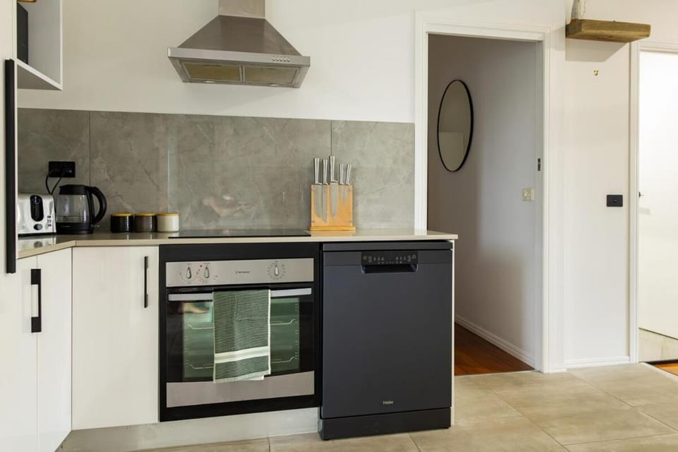 Mooloolaba Beach Home House in Sunshine Coast