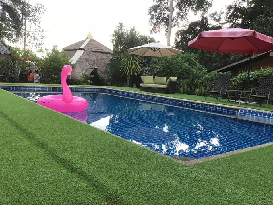 Swimming pool