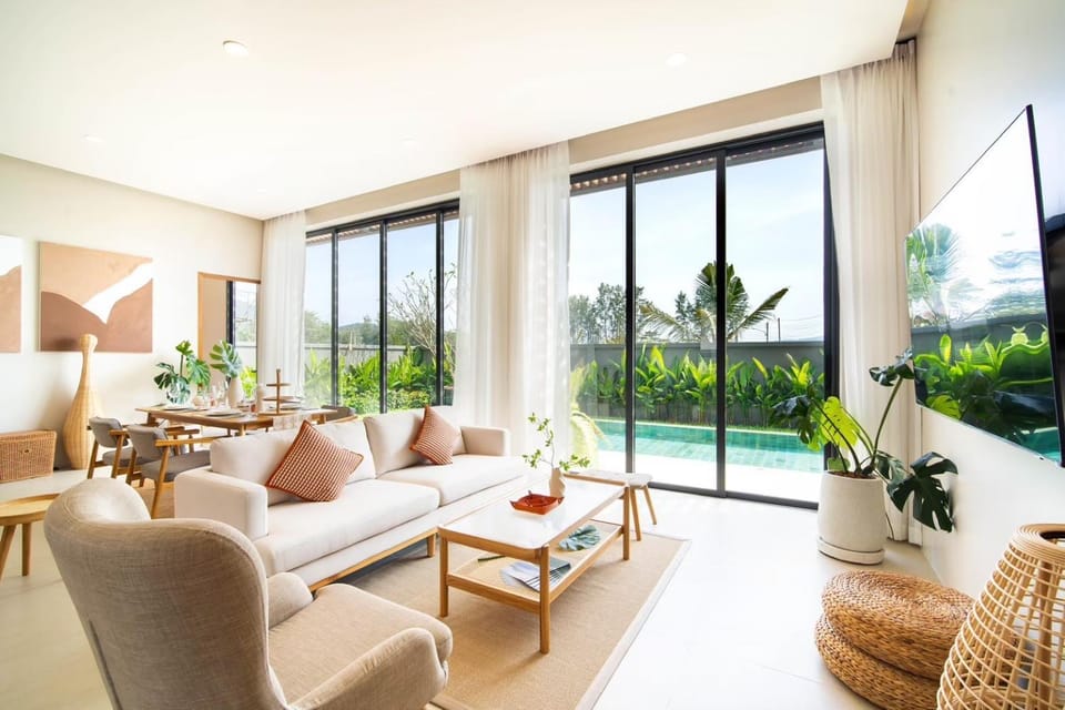 Luxury Seafront 3BR Pool Villa Duplex A2 Villa in Chalong