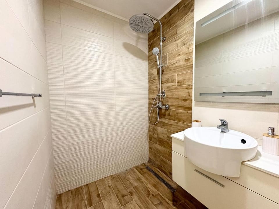 Shower, Bathroom, Photo of the whole room