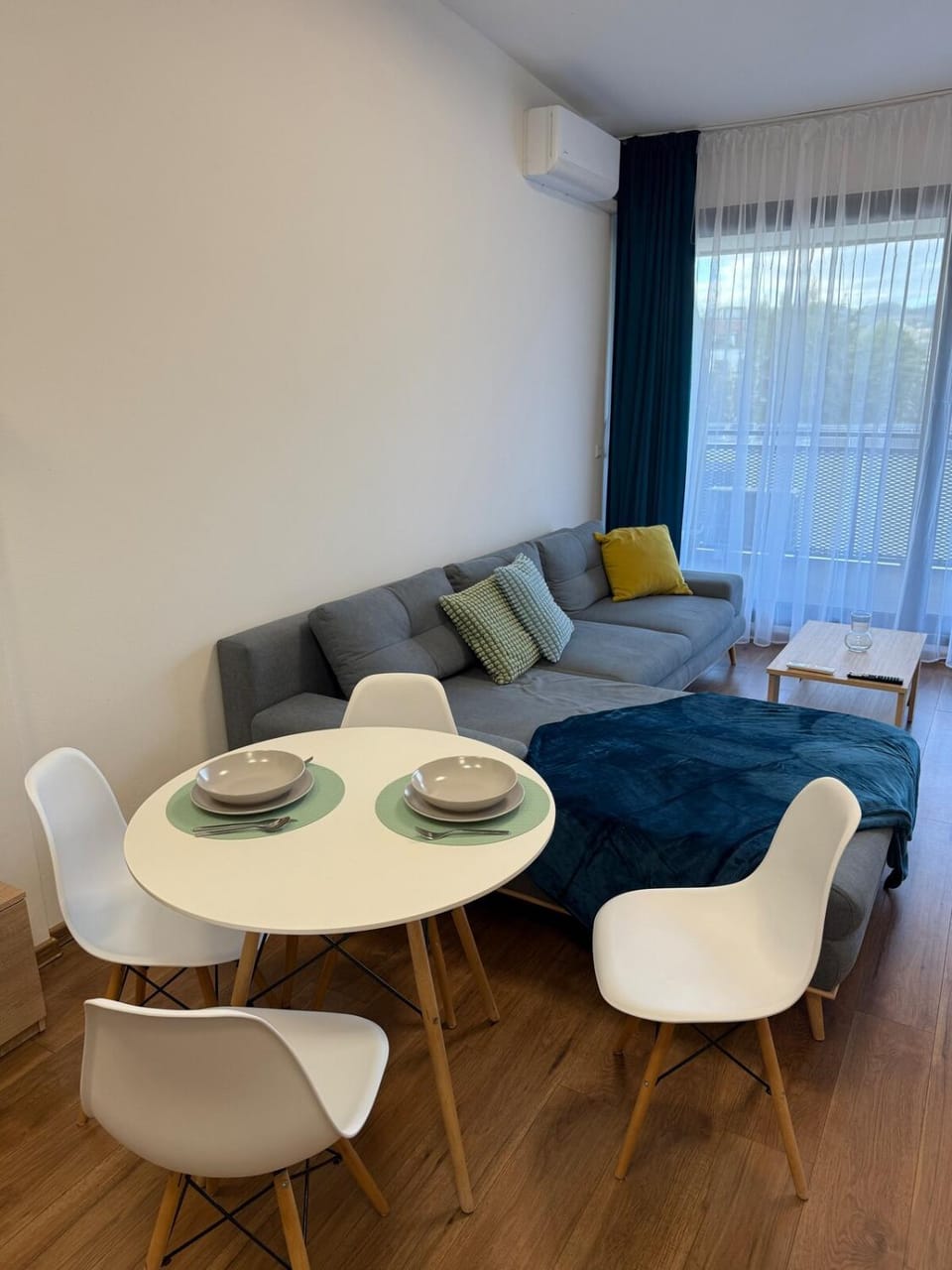 Štýlový apartmán v centre s parkovaním Apartment in Slovakia
