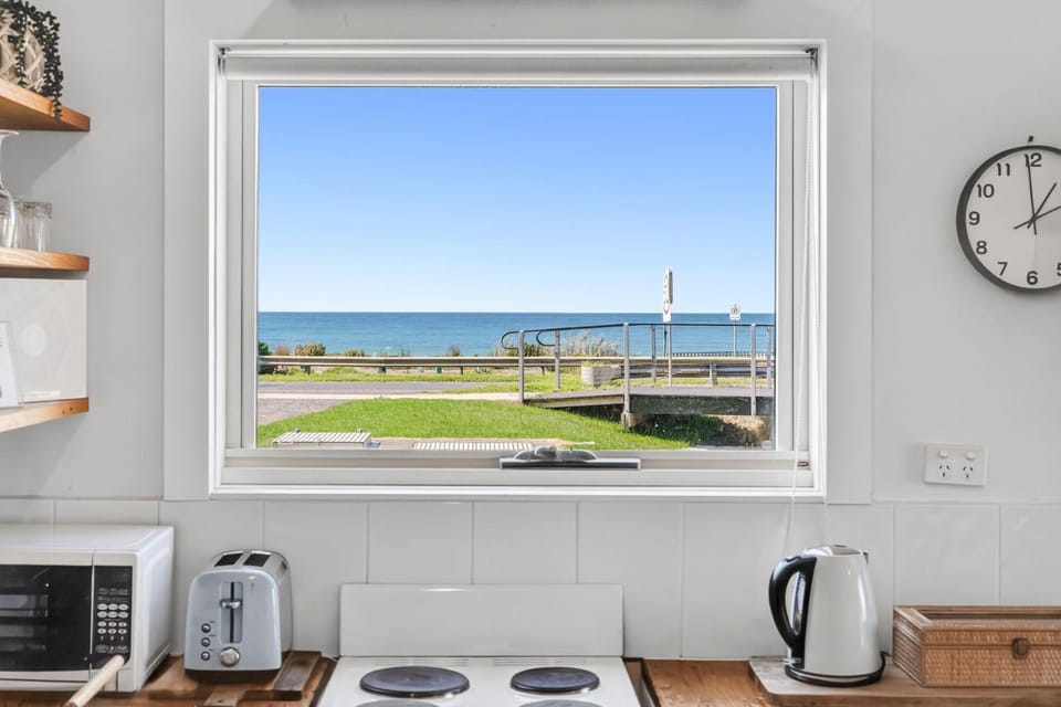 Beachfront Apartment at Apollo Apartment in Apollo Bay