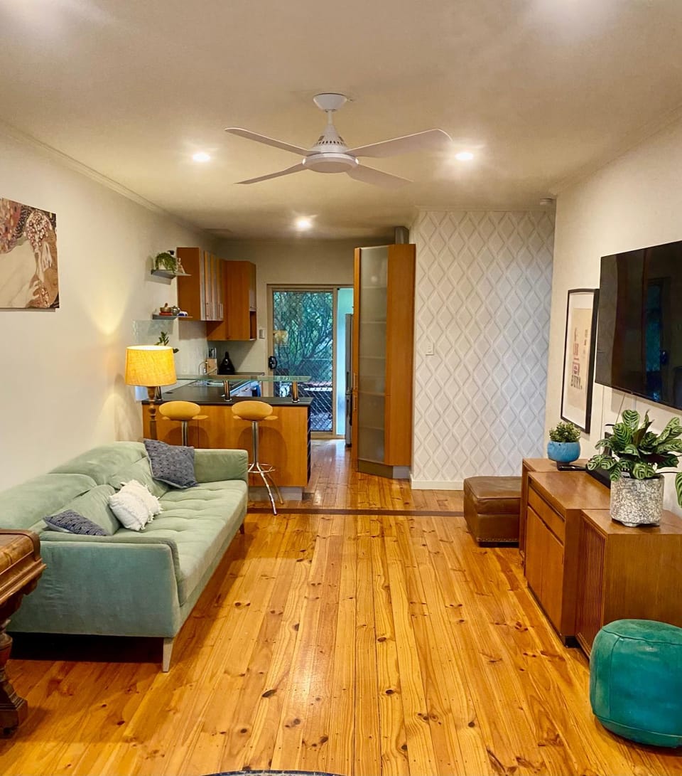 Beachside Bungalow with Sauna - 15 mins from the city House in Adelaide