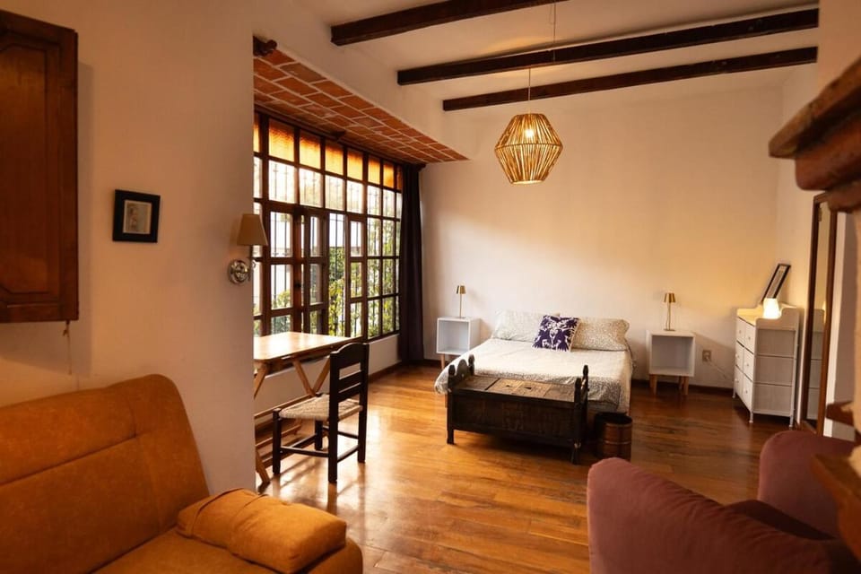 Seating area, Bedroom