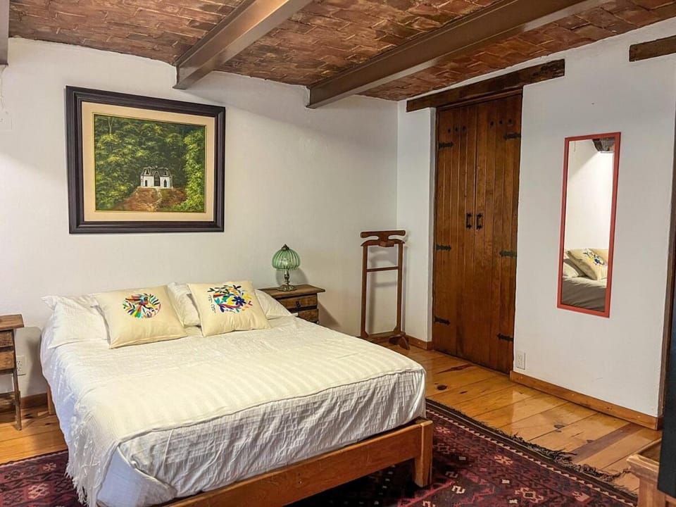 Bedroom, wardrobe