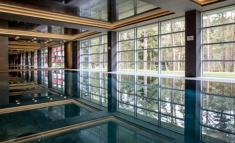 Swimming pool