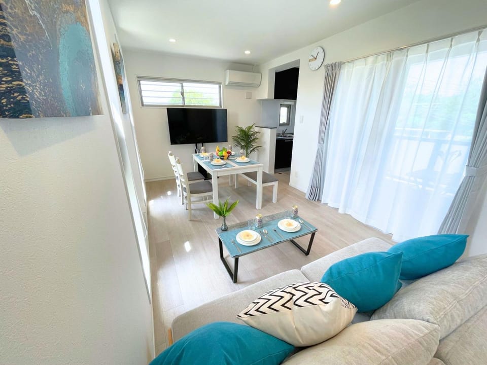 TV and multimedia, Living room, Dining area