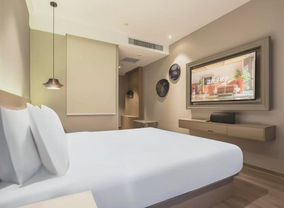 Orange Hotel Qingdao North Railway Station New City Center Hotel in Qingdao