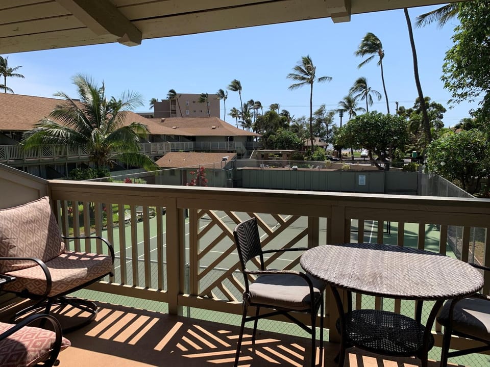 Kihei Bay Surf #226 Studio Convenient, Shared Hot Tub, Near Beach, Great Rates Apartment in Kihei
