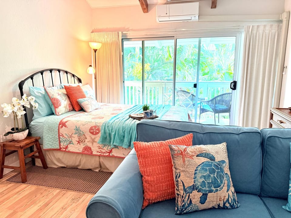 Kihei Bay Surf #250 Renovated Studio, Wifi, close to Beach, Great Rates Apartment in Kihei