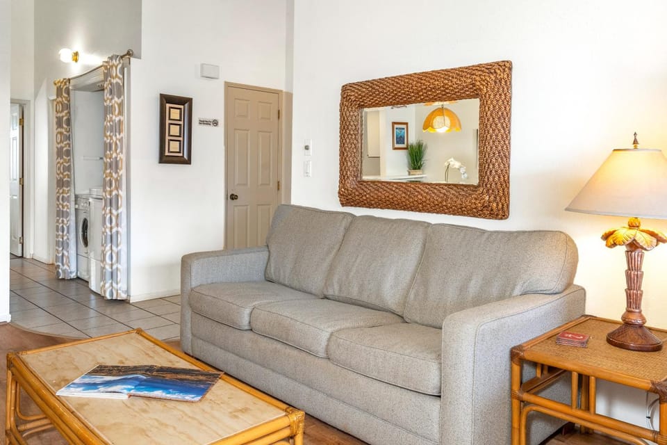 Kihei Bay Vista #D-208 Across from the Whale Sanctuary, Steps from the beach Apartment in Kihei
