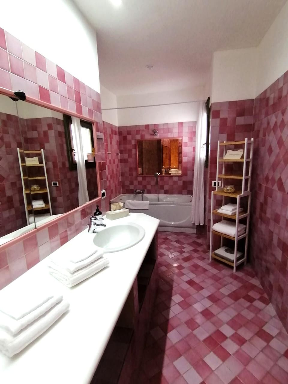 Bathroom, towels