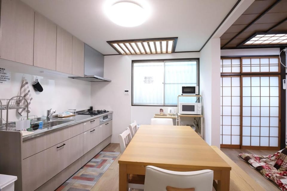 HAT Sanjo T 7 min walk from Nara station HAT三条T奈良駅徒歩7分の一軒家貸切 House in Japan