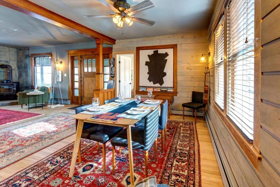 Peaceful Village Retreat with Fireplace, Deck Dining & Mountain Sunsets in Margaretville, New York House in Margaretville