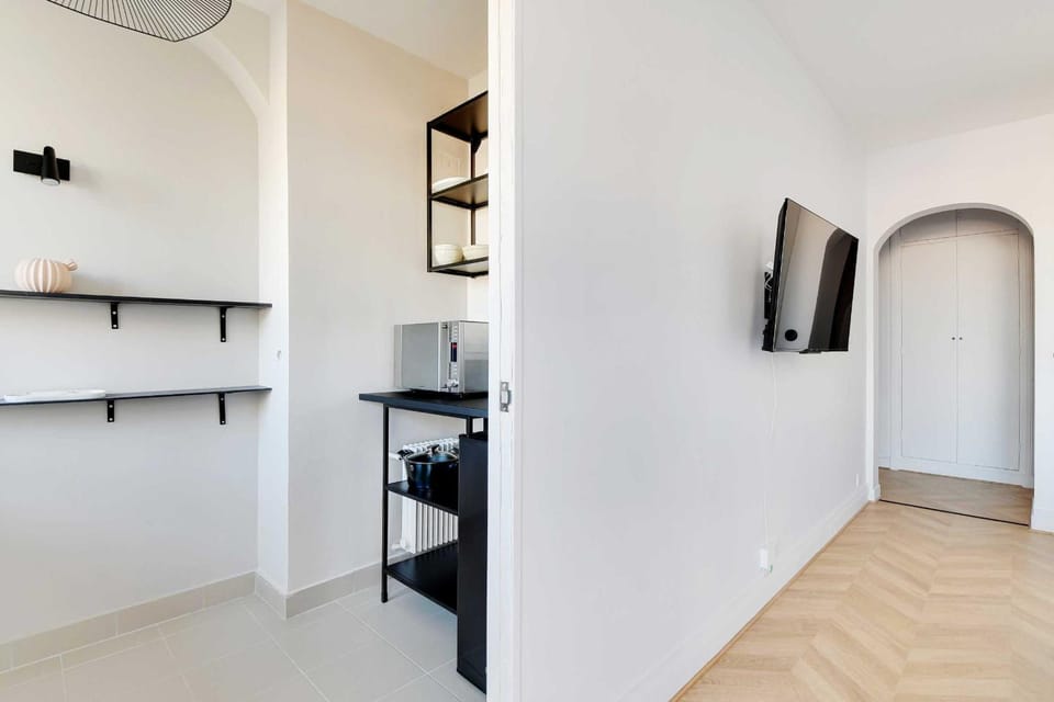 Elegant studio with balcony - 2P - Trocadéro Passy Apartment in Paris
