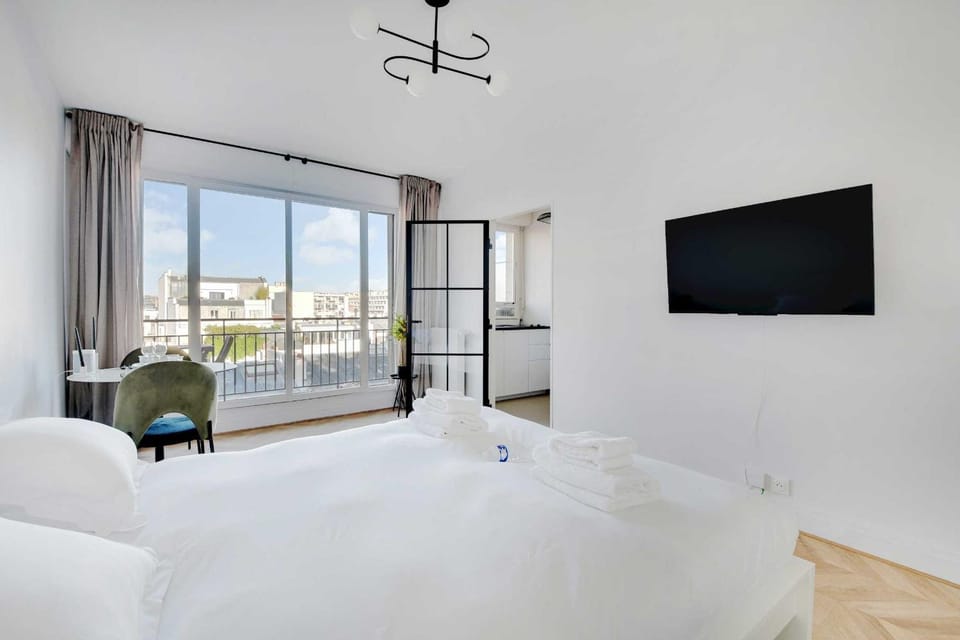 Elegant studio with balcony - 2P - Trocadéro Passy Apartment in Paris