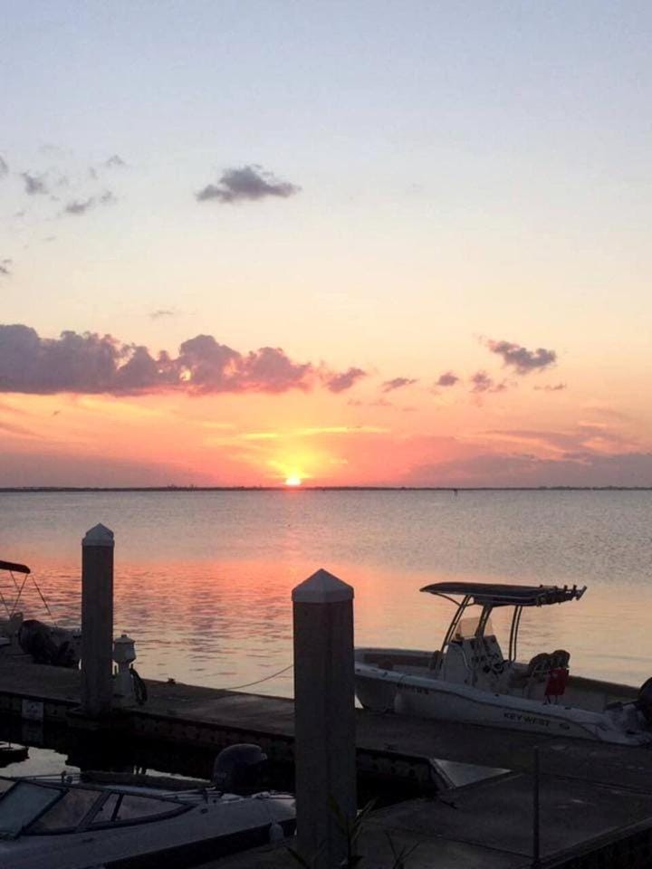 Beautiful Waterfront Cottage for a Peaceful Romantic Escape in Micco, Florida House in Micco