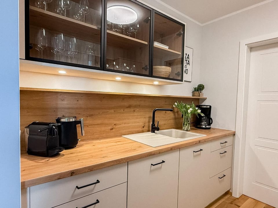 Kitchen or kitchenette, stove, kitchen, kitchen