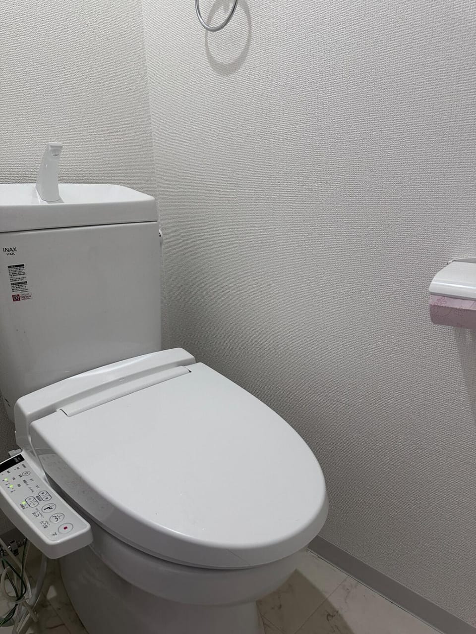中川西3階 Apartment in Osaka