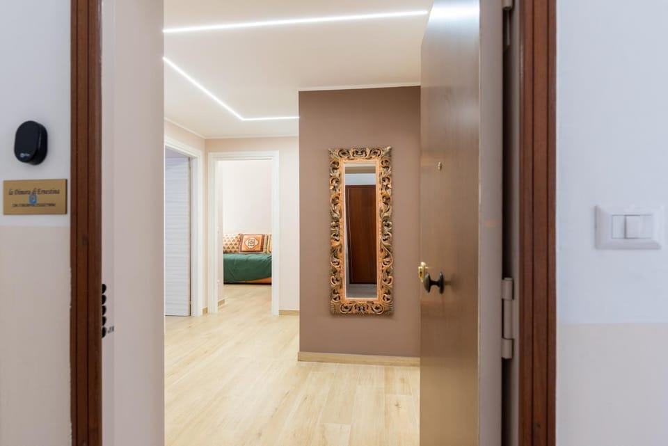 Bed, Photo of the whole room, Bedroom, internet, soundproof, wardrobe