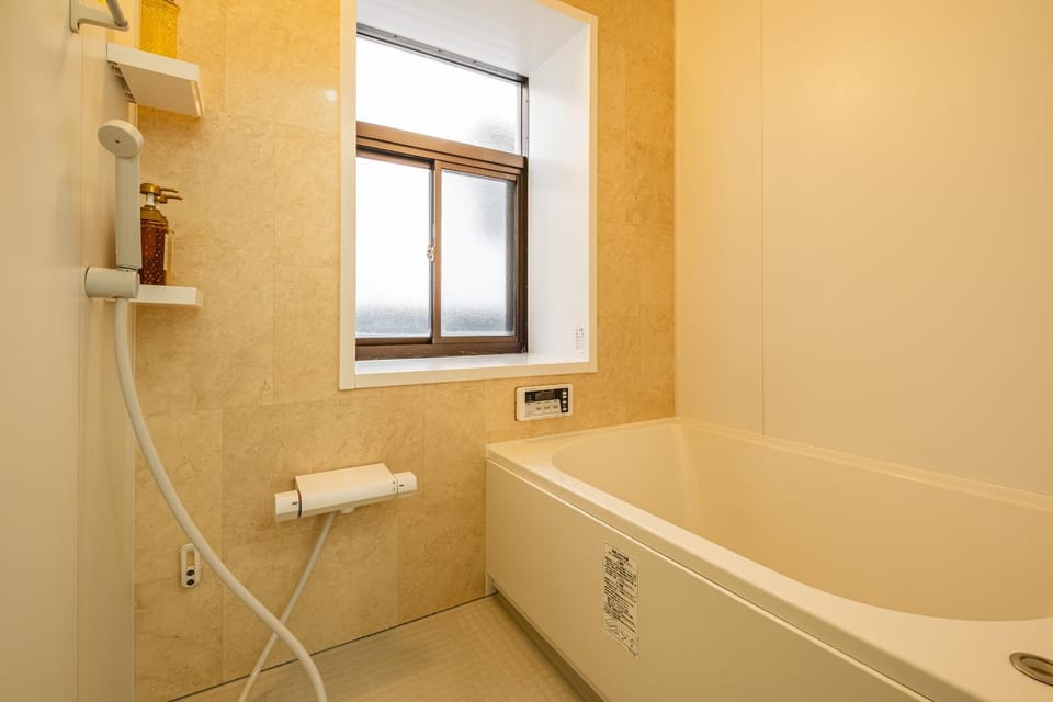 Bathroom, Bath