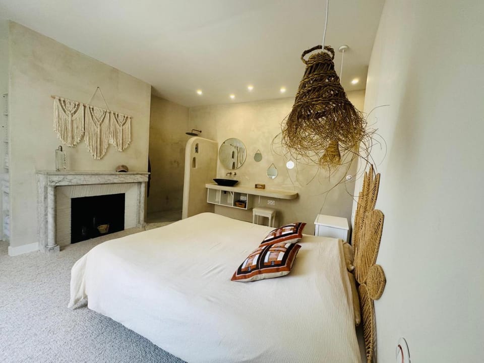 Shower, Photo of the whole room, Bedroom