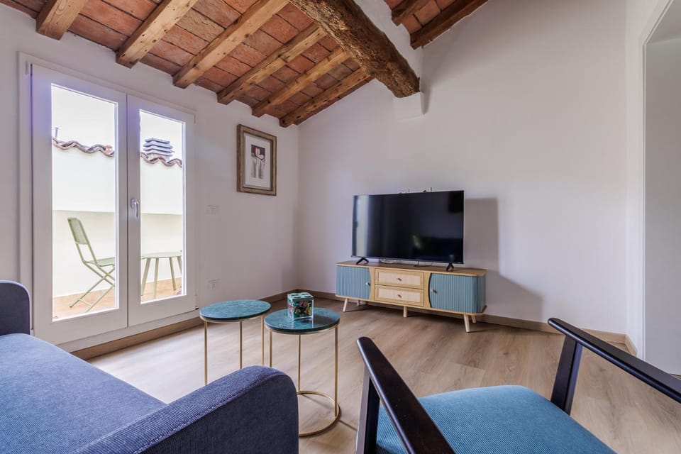 TV and multimedia, Living room, Seating area