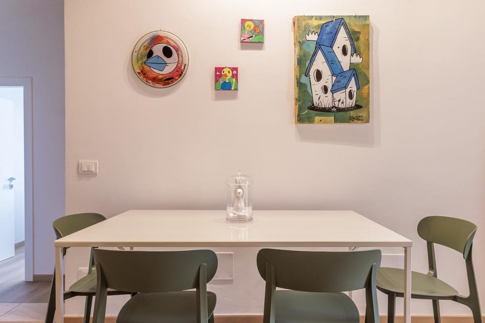 Decorative detail, Dining area