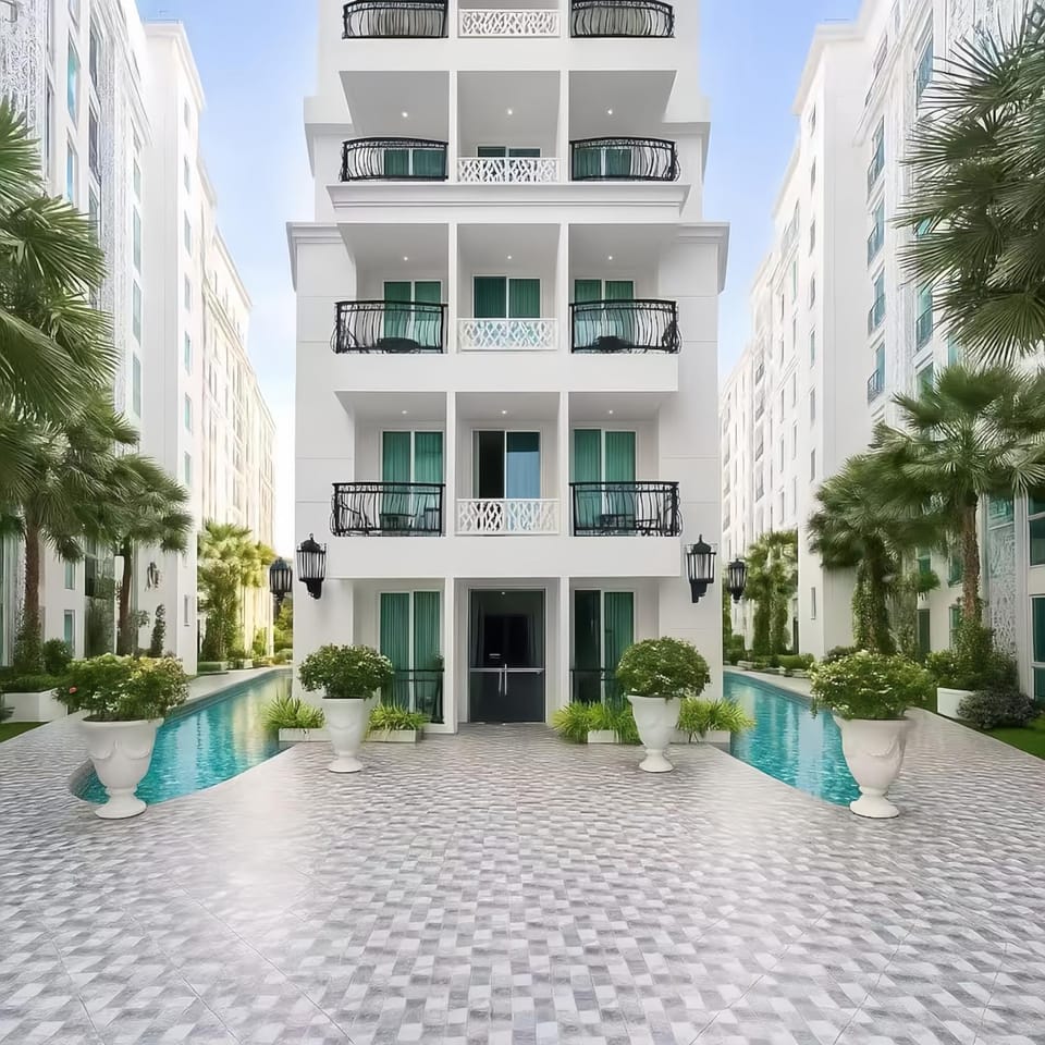Property building, Pool view, Swimming pool