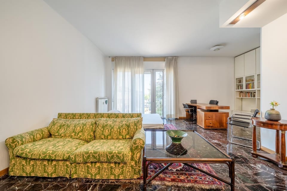 Brescia Center - Station at 1 min - Parking and Wifi Apartment in Province of Brescia