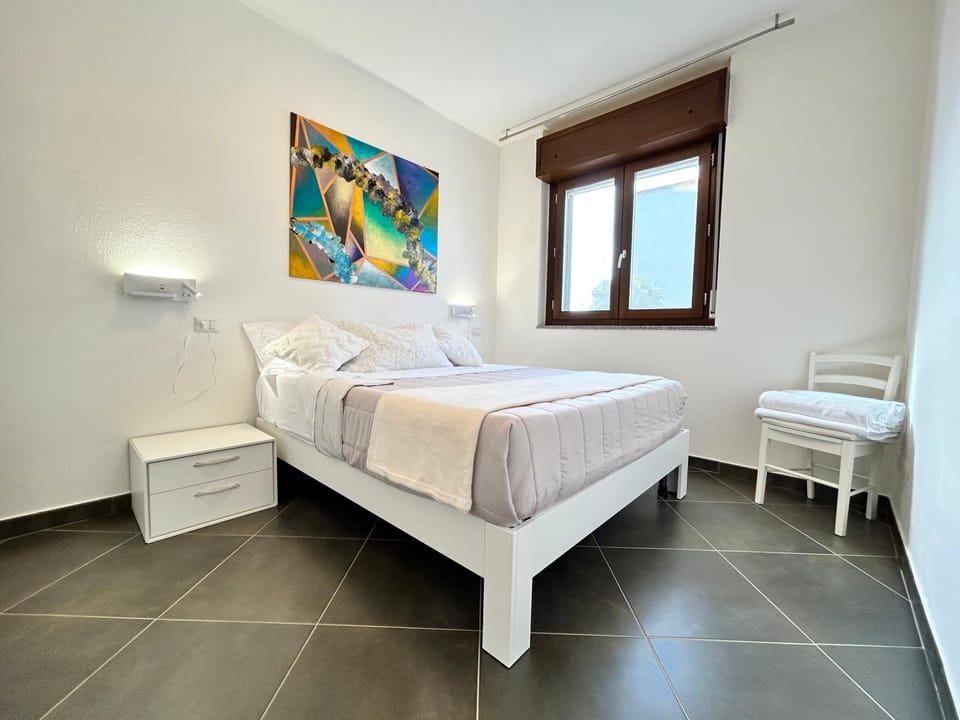 Bedroom, wardrobe
