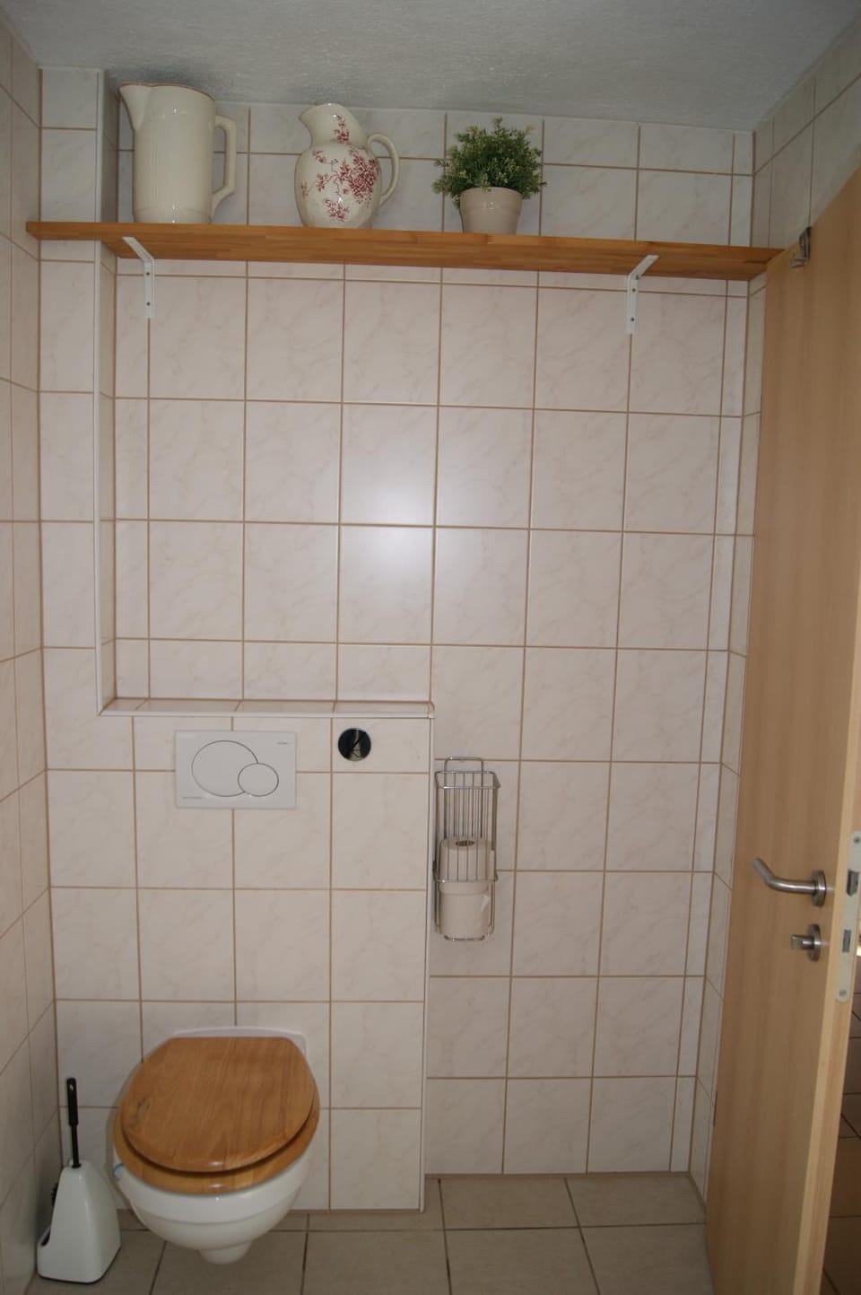 Bathroom, Living room