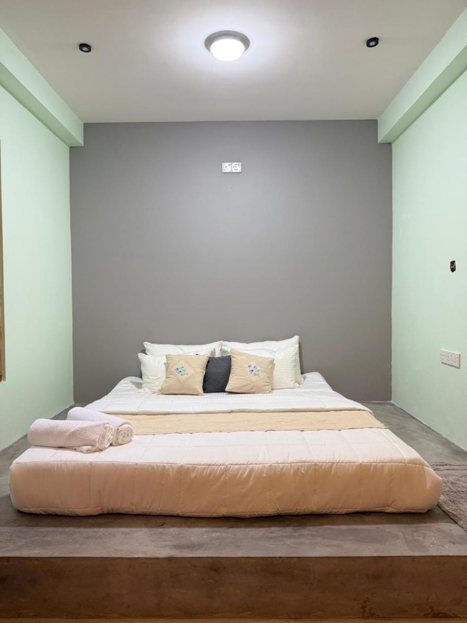 Azari Beach Luxury tropical Villa House in Tangalle